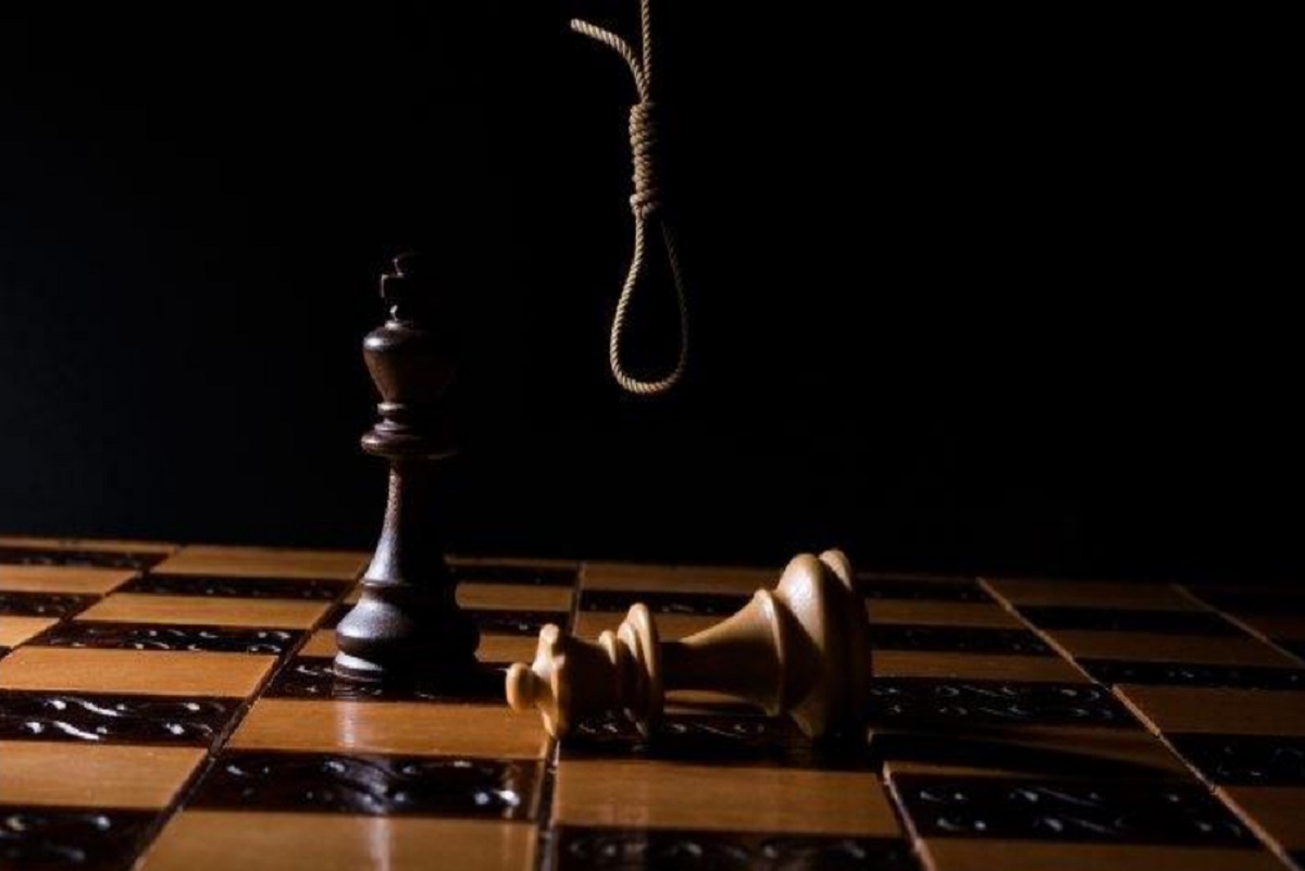 ΙΣΤΟΡΙΕΣ ΕΓΚΛΕΙΣΜΟΥ #5 – Ανδρέα Αποστολίδη: Σκακιστικός γρίφος